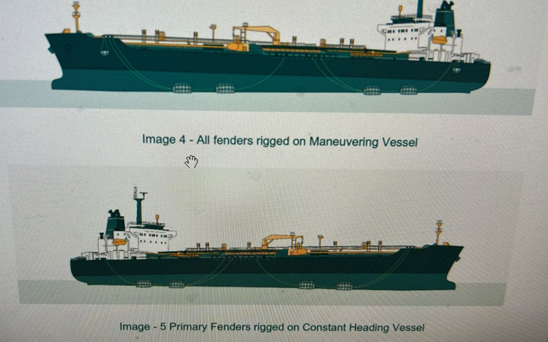 fender rigged on vessel defensa aparejada en buque