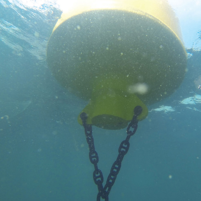 Sistema de amarre de jaulas para peces de acuicultura